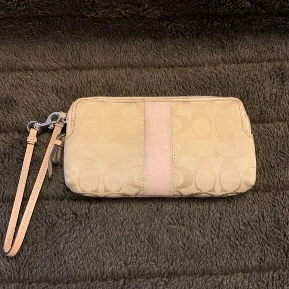 Coach Purse Clutch Pink & Tan Monogram Y2K Wristlet - Picture 2 of 4